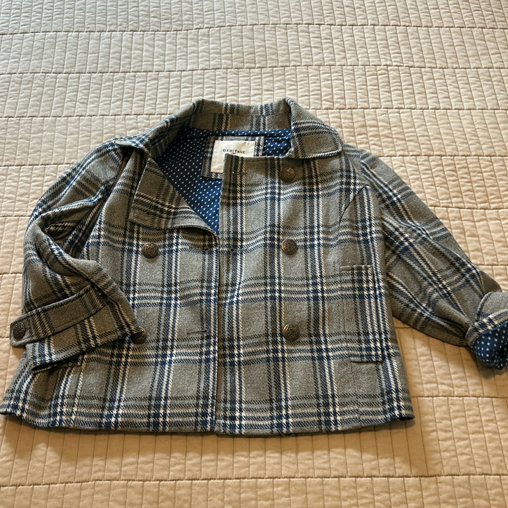 Adorable size small women’s pea coat.